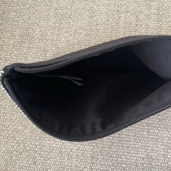 NWOT Boohoo  Emma Beaded “Happy Hour” Slogan Clutch Bag. - Picture 3 of 3